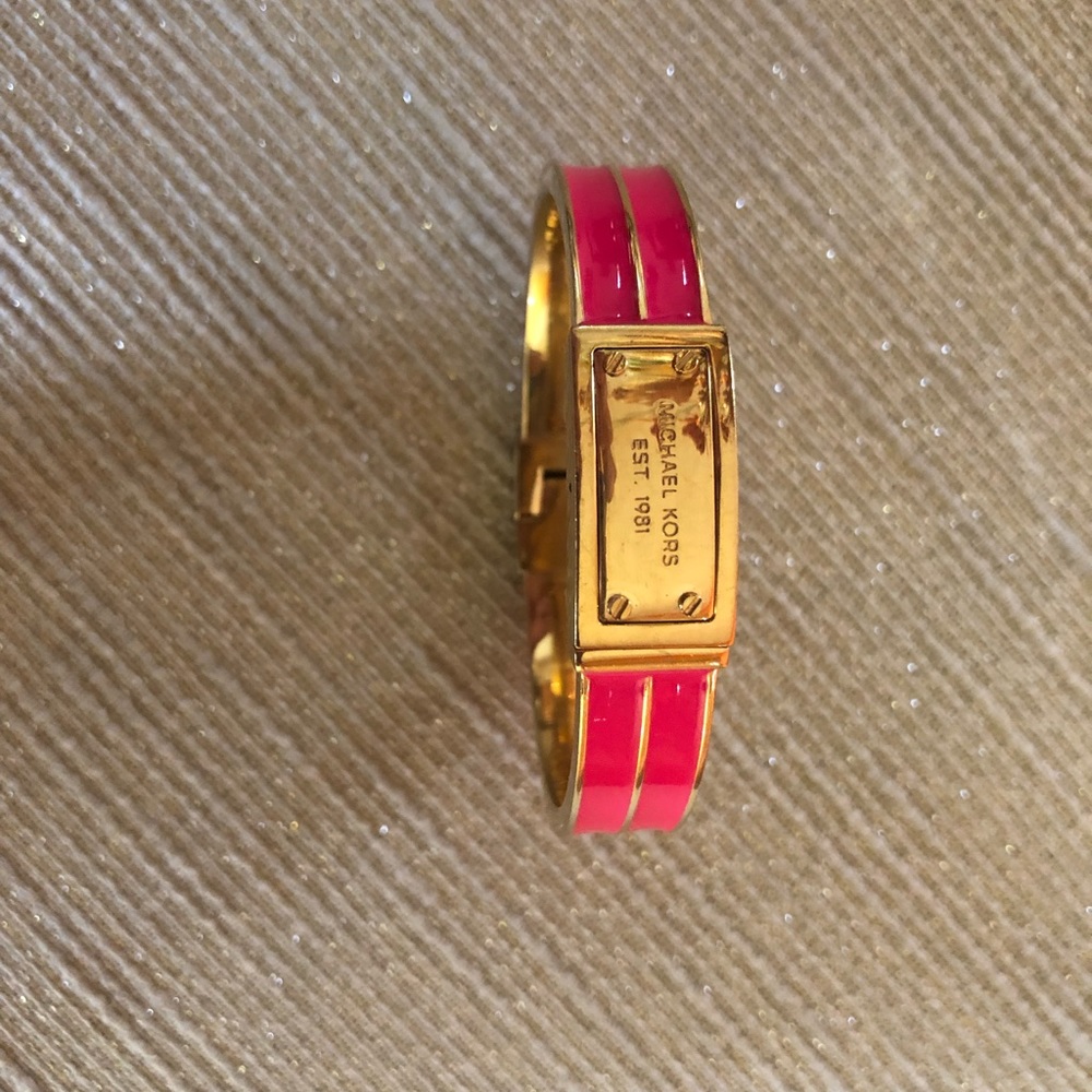 Authentic MICHAEL KORS golden bracelet🍭💕